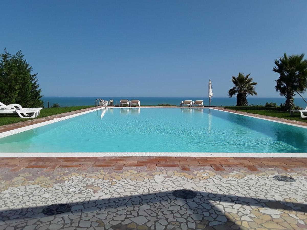 Villa In Collina Sul Mare... Montenero di Bisaccia Exterior foto