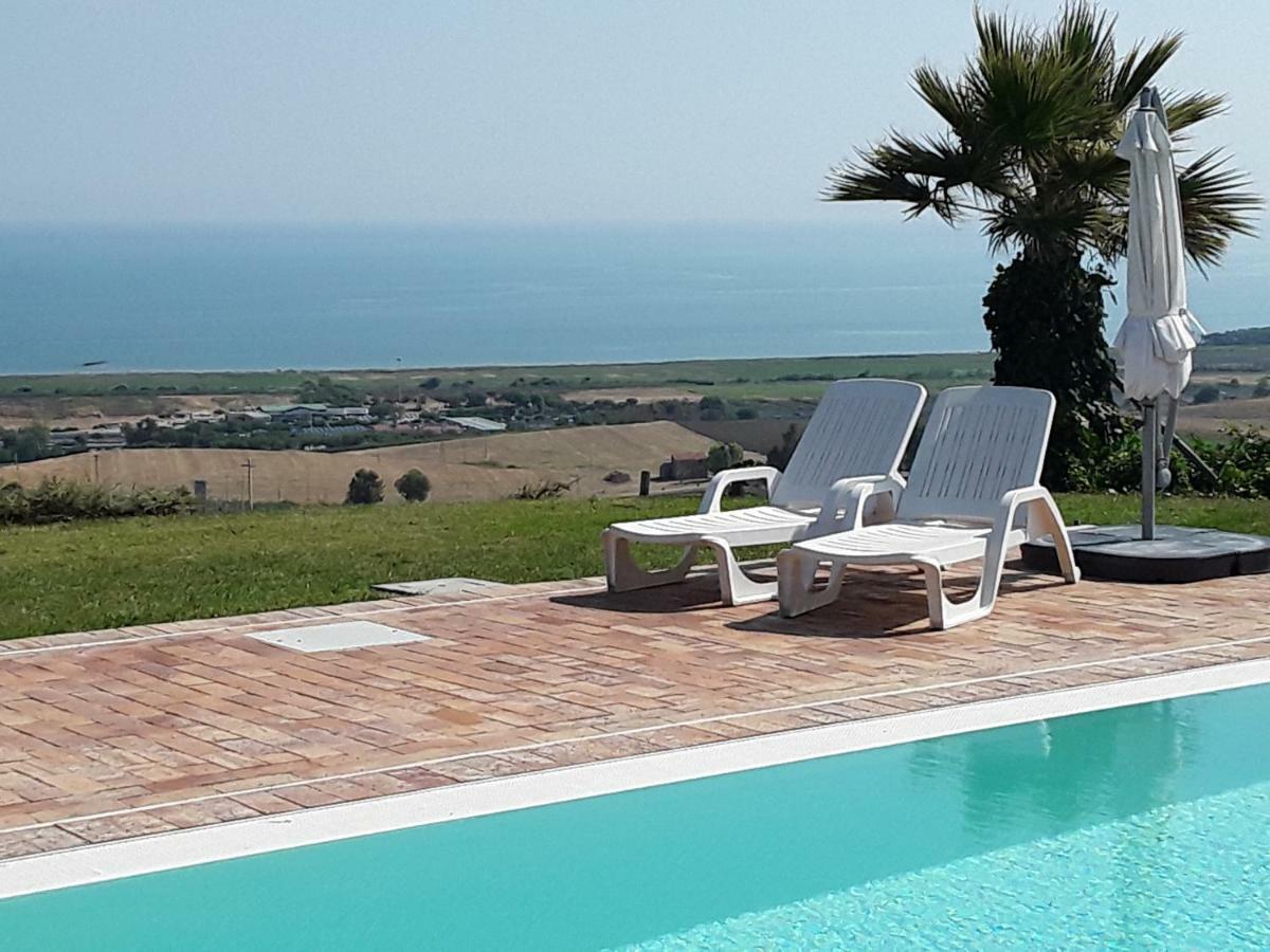 Villa In Collina Sul Mare... Montenero di Bisaccia Exterior foto
