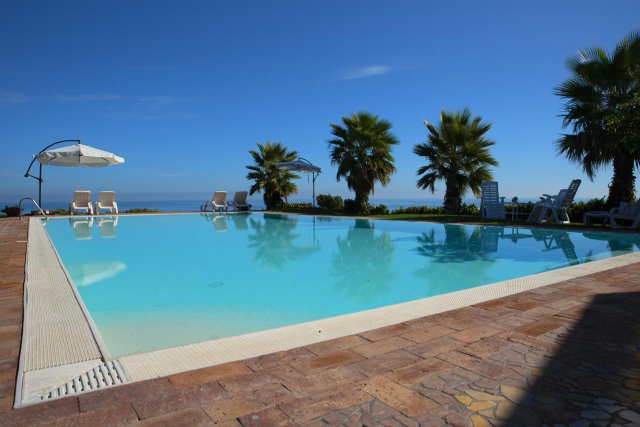 Villa In Collina Sul Mare... Montenero di Bisaccia Exterior foto